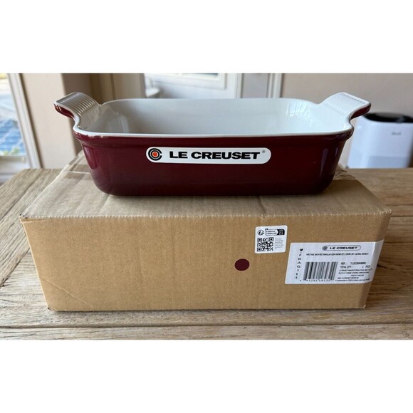 NEW Le Creuset Stoneware Heritage Rectangular Dish 26 cm 2.5 qt. Rhone